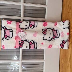 Hello Kitty Blanket 💕